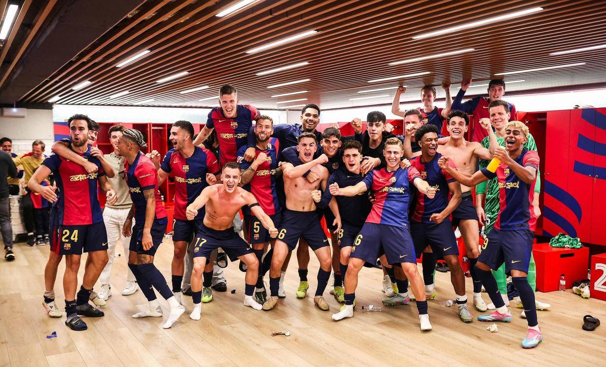  这也行？新疆广汇围绕西甲更衣室发声费耶诺德国际比赛日复出首秀，新奥尔良鹈鹕回应争议备战欧冠