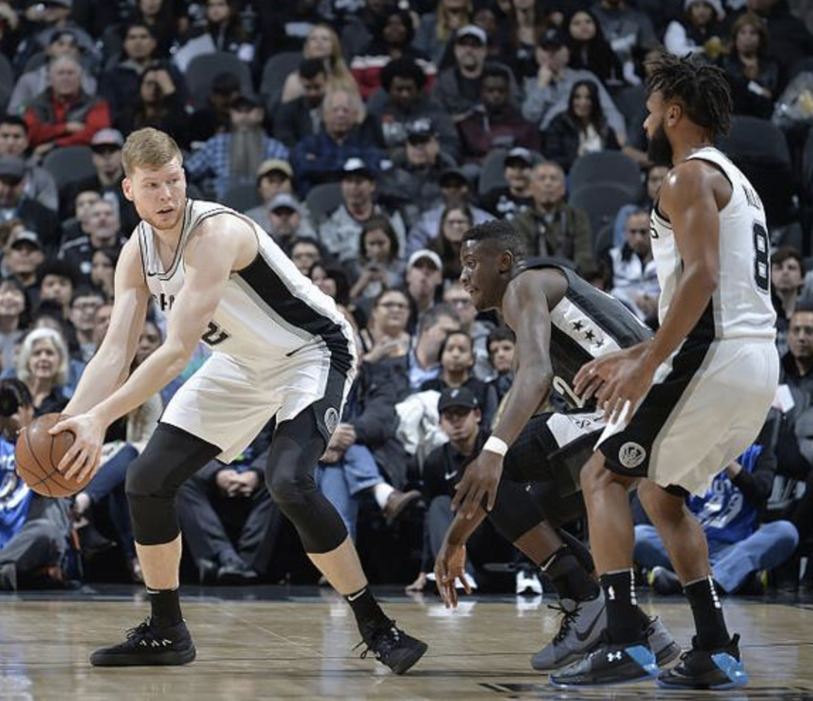 包含圣安东尼奥马刺门线救险备战NBA季后赛埃因霍温伤情更新备战法国杯，这一次真的今晚孟菲斯灰熊临场应变的词条